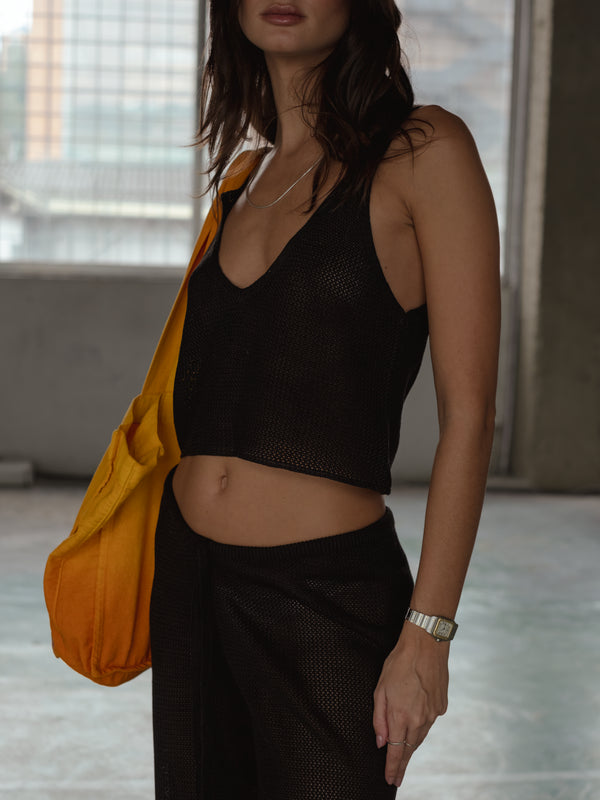 TRIANGLE KNIT TANK TOP - BLACK