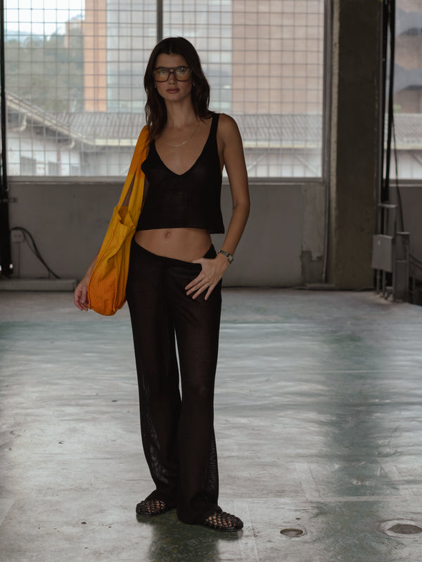 TRIANGLE KNIT TANK TOP - BLACK