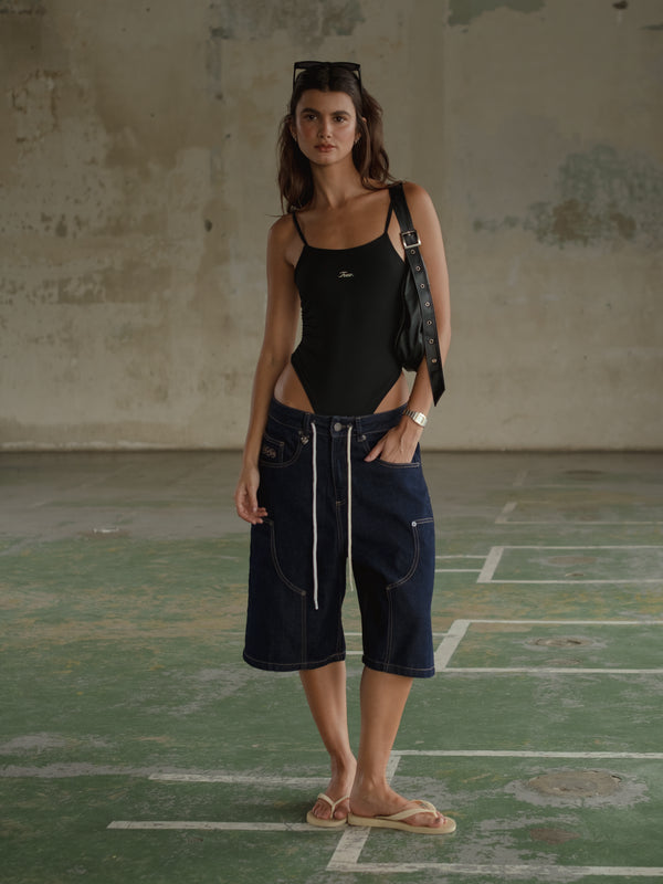 TRUE X ONE HALF OPEN BODY - BLACK
