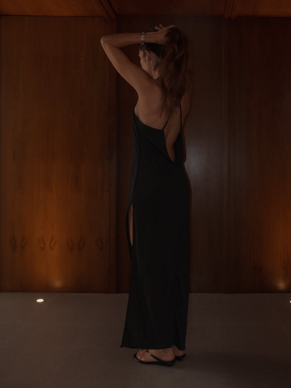 UNDRESSING DRESS - BLACK