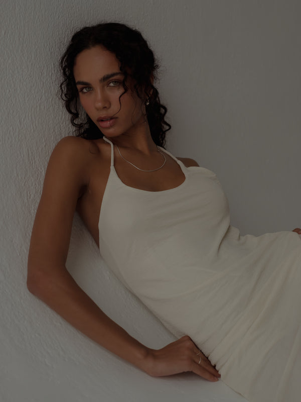 UNDRESSING DRESS - VANILLA