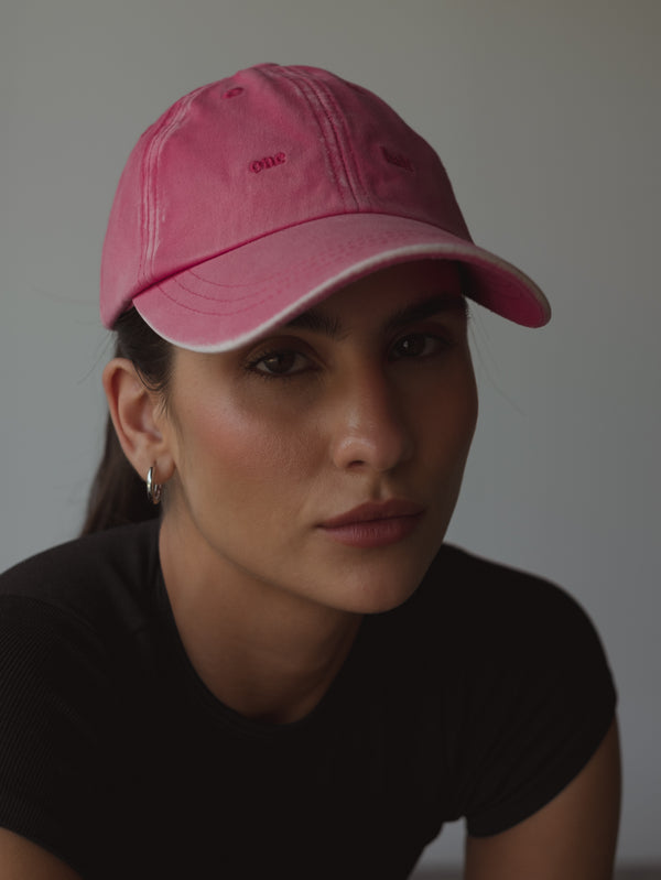 ONE HALF VINTAGE CAP - FUCSIA
